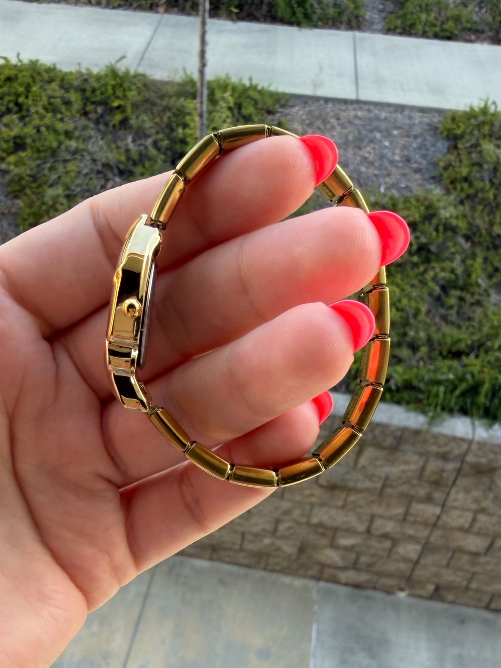 Fish Shape Gold Tone Stretch Watch Bracelet - Picture 3 of 5
